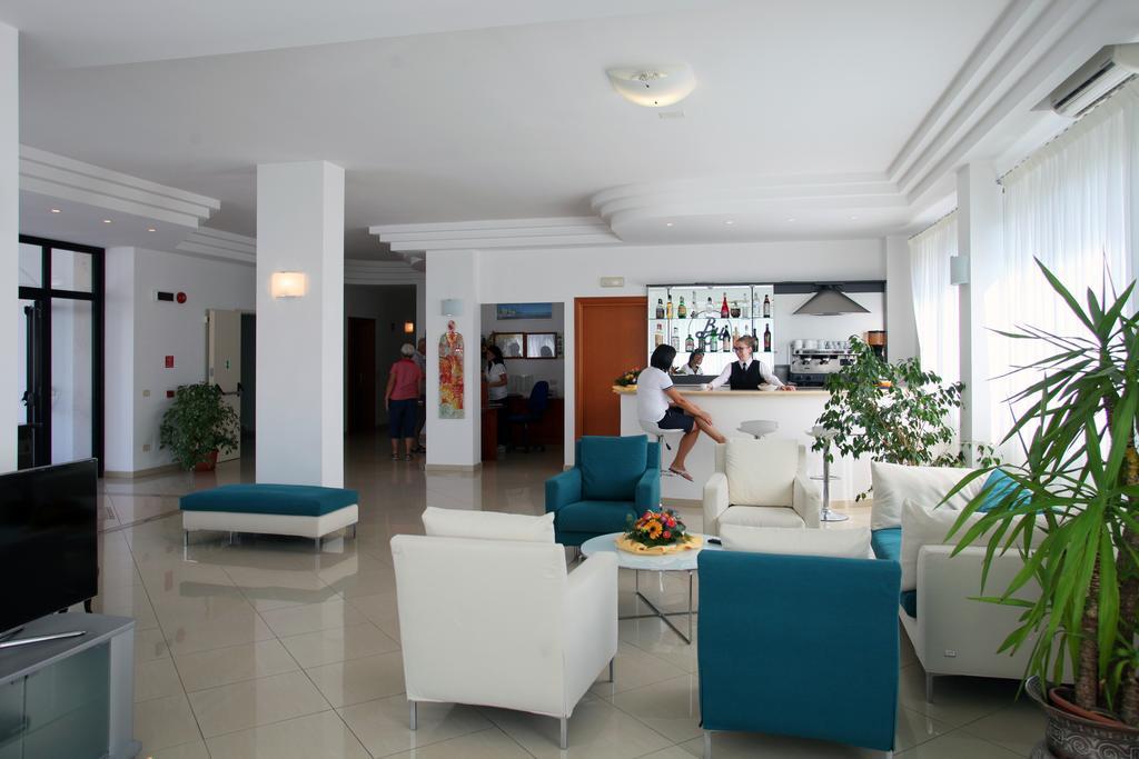 Bikini Hotel 비에스테 외부 사진